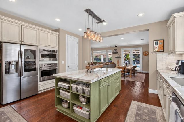 3155 Willow Bridge Ct, Roseville, CA 95747
