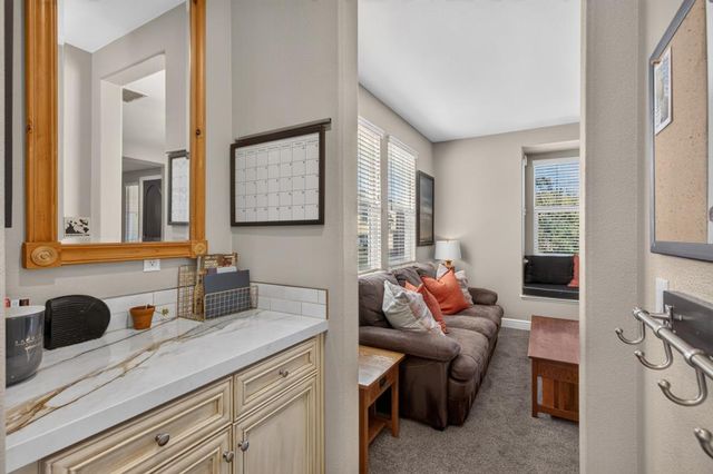 3155 Willow Bridge Ct, Roseville, CA 95747