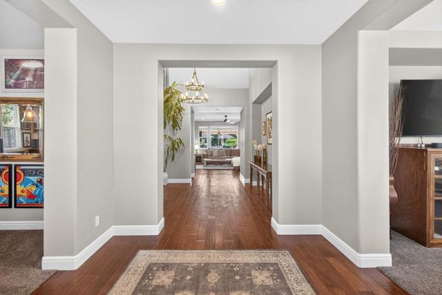 3155 Willow Bridge Ct, Roseville, CA 95747