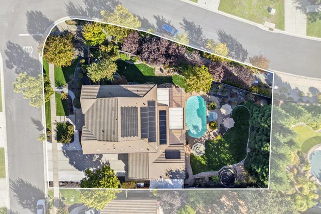3155 Willow Bridge Ct, Roseville, CA 95747