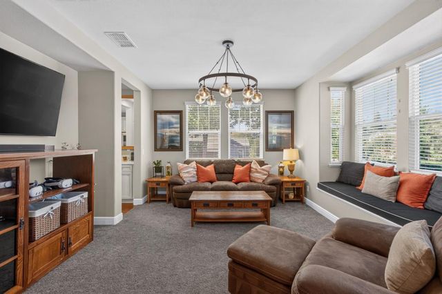 3155 Willow Bridge Ct, Roseville, CA 95747
