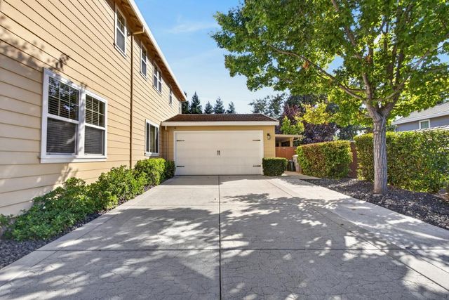 3155 Willow Bridge Ct, Roseville, CA 95747