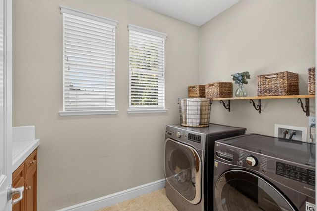 3155 Willow Bridge Ct, Roseville, CA 95747