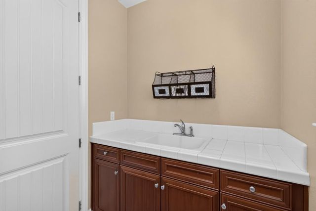 3155 Willow Bridge Ct, Roseville, CA 95747