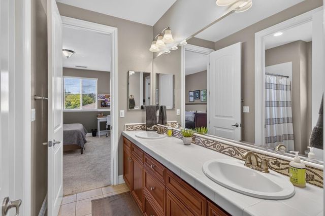 3155 Willow Bridge Ct, Roseville, CA 95747