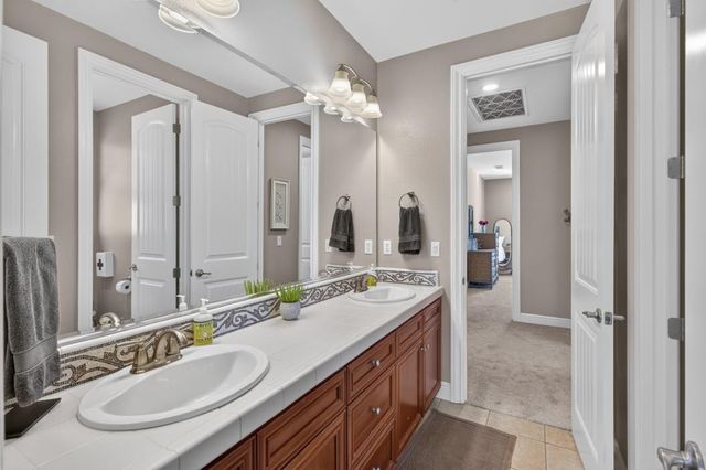 3155 Willow Bridge Ct, Roseville, CA 95747