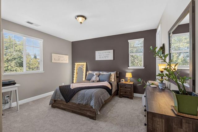 3155 Willow Bridge Ct, Roseville, CA 95747