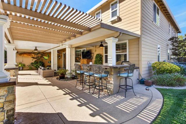 3155 Willow Bridge Ct, Roseville, CA 95747
