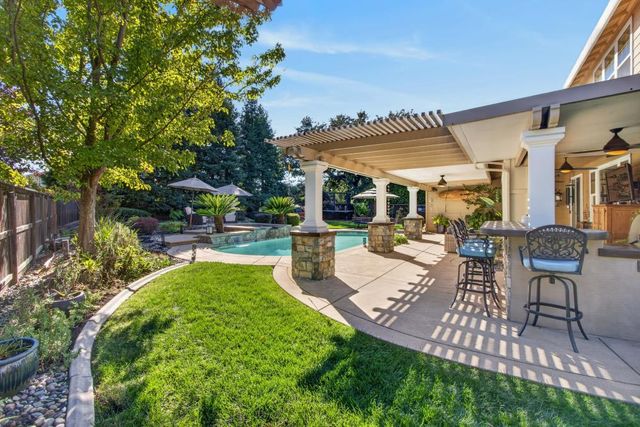 3155 Willow Bridge Ct, Roseville, CA 95747