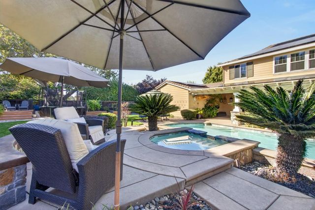 3155 Willow Bridge Ct, Roseville, CA 95747