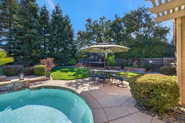 3155 Willow Bridge Ct, Roseville, CA 95747