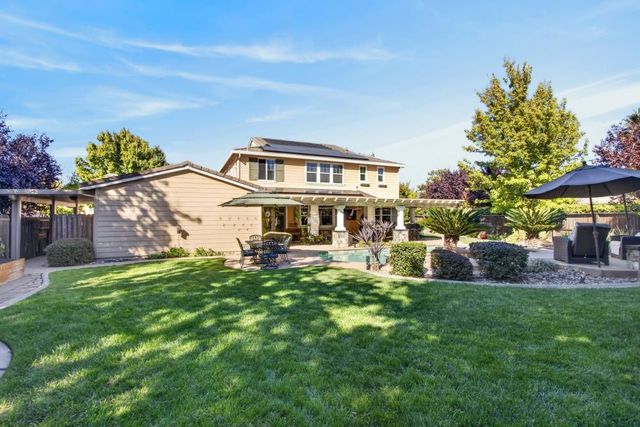 3155 Willow Bridge Ct, Roseville, CA 95747