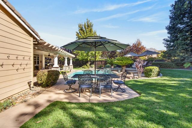 3155 Willow Bridge Ct, Roseville, CA 95747