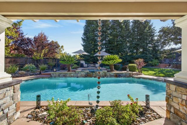 3155 Willow Bridge Ct, Roseville, CA 95747