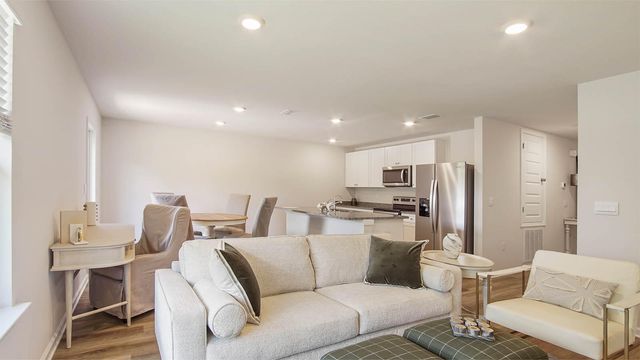 106 Dockside Road, Freeport, FL 32439