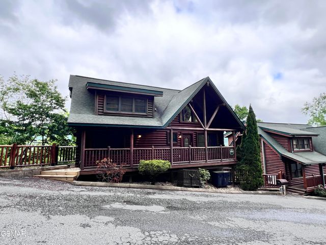 1726 Summit View Way, Pigeon Forge, TN 37862