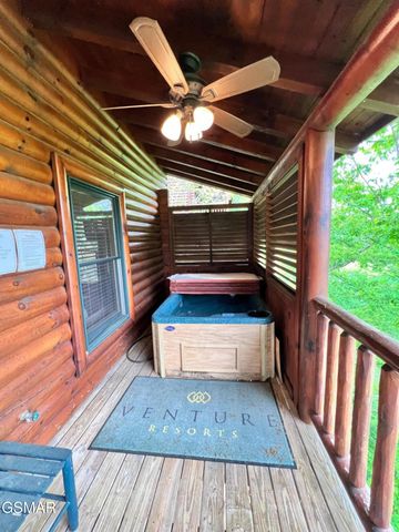 1726 Summit View Way, Pigeon Forge, TN 37862