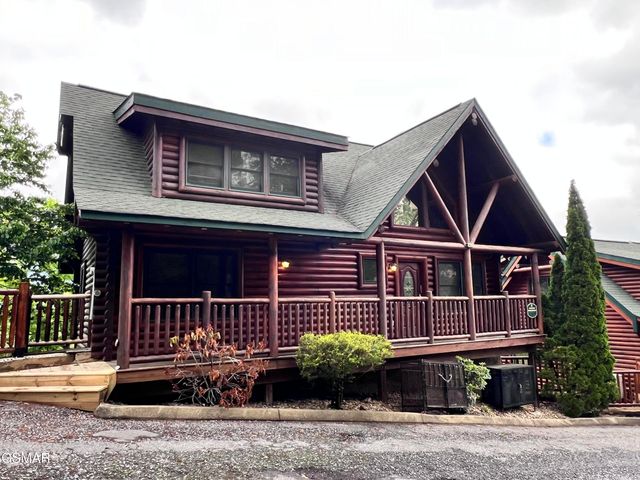 1726 Summit View Way, Pigeon Forge, TN 37862