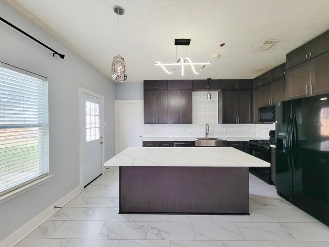 714 Yawl Court, Crosby, TX 77532