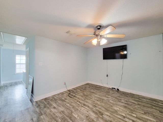 714 Yawl Court, Crosby, TX 77532