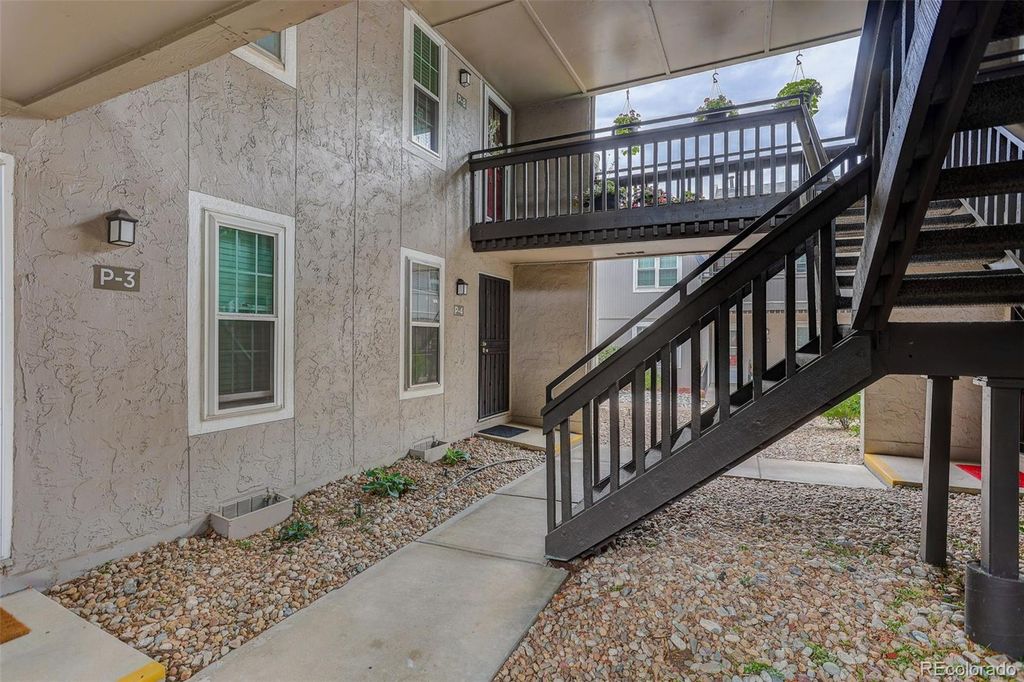 Image 4 of property listing at 7110 S Gaylord Street P8, Centennial, CO 80122