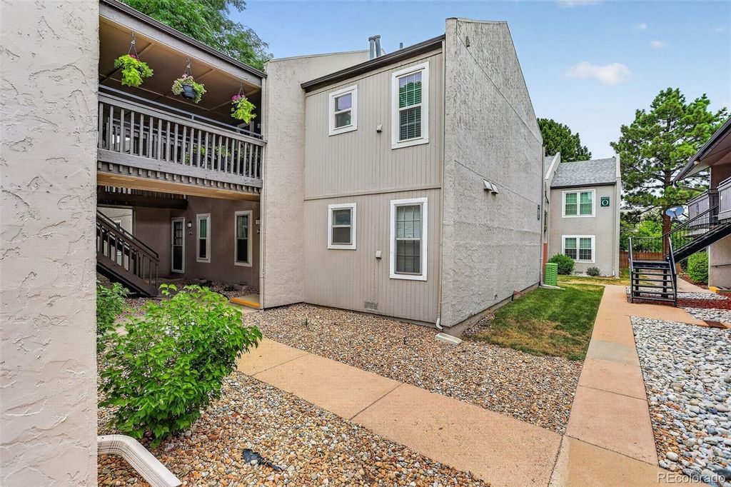 Image 6 of property listing at 7110 S Gaylord Street P8, Centennial, CO 80122