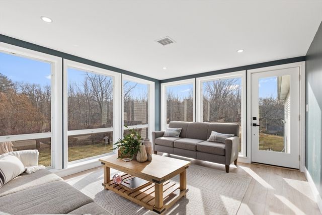 1686 Washington Street, Walpole, MA 02081