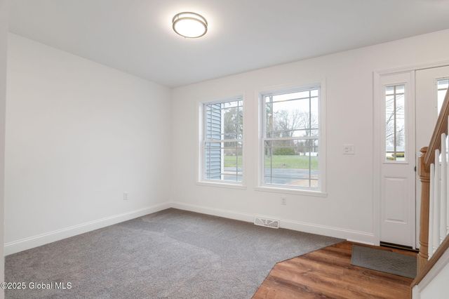 2024 Parklawn Avenue, Rotterdam, NY 12306