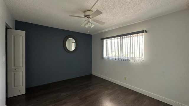 3601 Inverrary Drive 206, Lauderhill, FL 33319