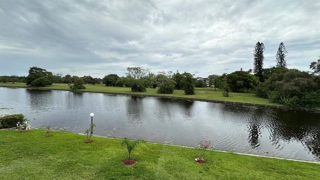 3601 Inverrary Drive 206, Lauderhill, FL 33319