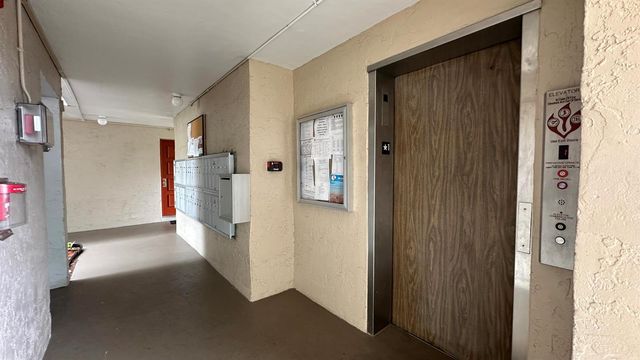3601 Inverrary Drive 206, Lauderhill, FL 33319