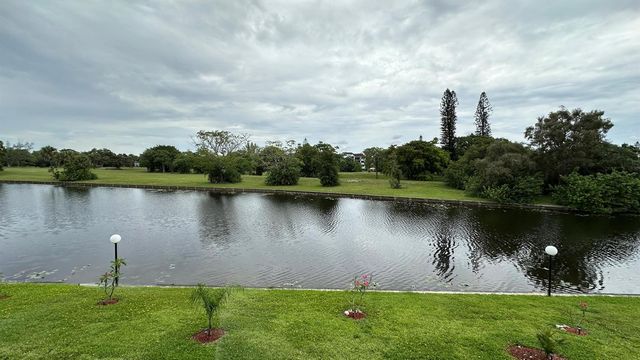 3601 Inverrary Drive 206, Lauderhill, FL 33319