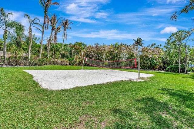 2584 SE Ranch Acres Circle, Jupiter, FL 33478