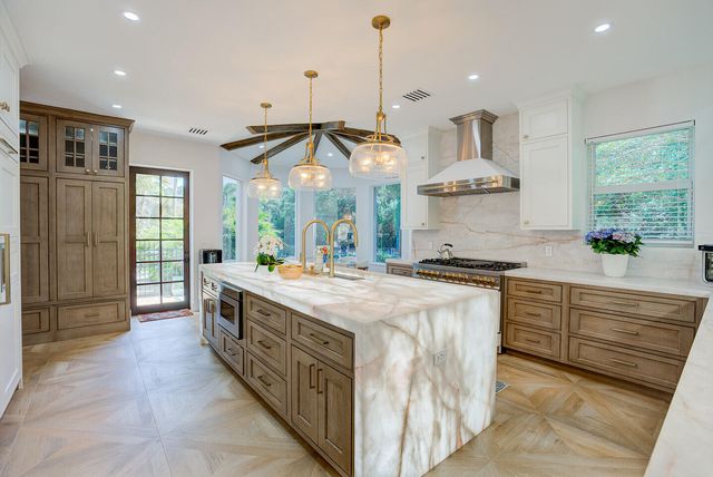 2584 SE Ranch Acres Circle, Jupiter, FL 33478