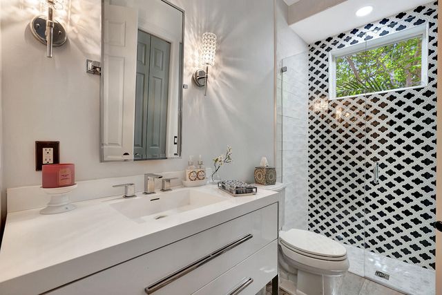 2584 SE Ranch Acres Circle, Jupiter, FL 33478