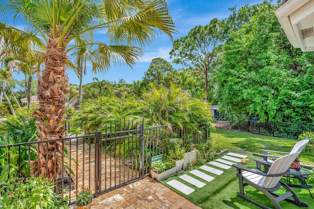 2584 SE Ranch Acres Circle, Jupiter, FL 33478