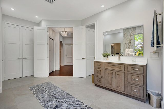 2584 SE Ranch Acres Circle, Jupiter, FL 33478