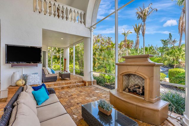 2584 SE Ranch Acres Circle, Jupiter, FL 33478