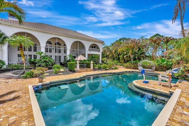 2584 SE Ranch Acres Circle, Jupiter, FL 33478