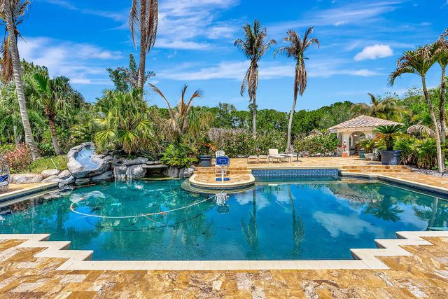 2584 SE Ranch Acres Circle, Jupiter, FL 33478