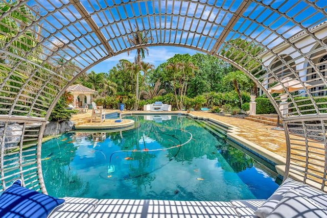 2584 SE Ranch Acres Circle, Jupiter, FL 33478