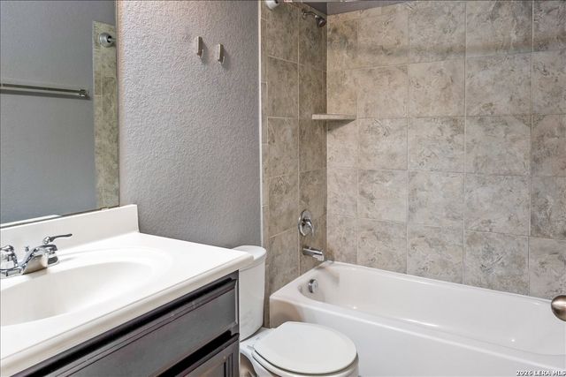 8714 ESTONIAN TRCE, San Antonio, TX 78251
