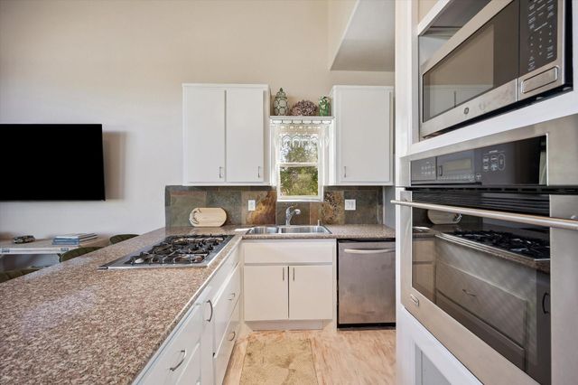 2015 Crescent Drive, La Porte, TX 77571