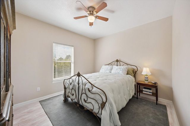 2015 Crescent Drive, La Porte, TX 77571