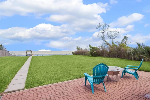 2015 Crescent Drive, La Porte, TX 77571