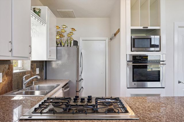 2015 Crescent Drive, La Porte, TX 77571