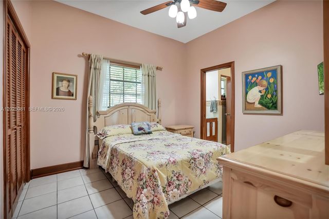 9861 SW 130th St, Miami, FL 33176
