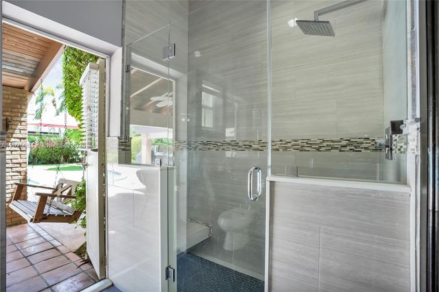 9861 SW 130th St, Miami, FL 33176
