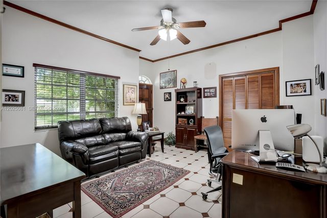 9861 SW 130th St, Miami, FL 33176