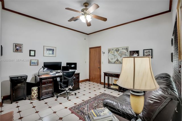 9861 SW 130th St, Miami, FL 33176